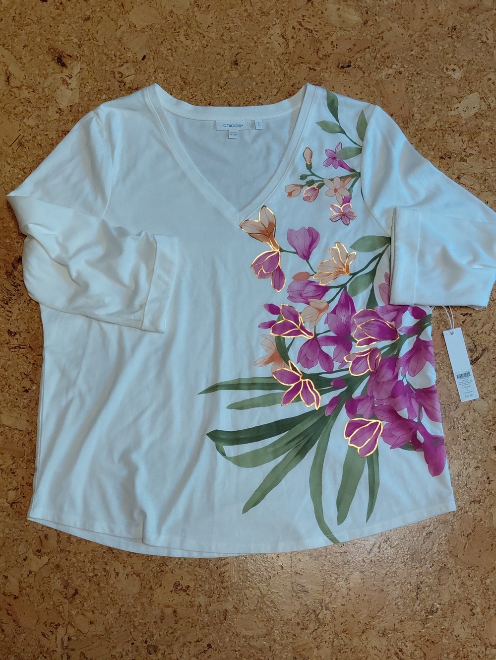 Chico's White V-Neck Knit Top with Pink Floral Print Size 2 ( L) NWT